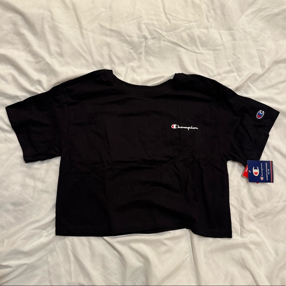CROPPED BLACK CHAMPION TEE🖤